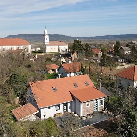 Living Past Kovagoors