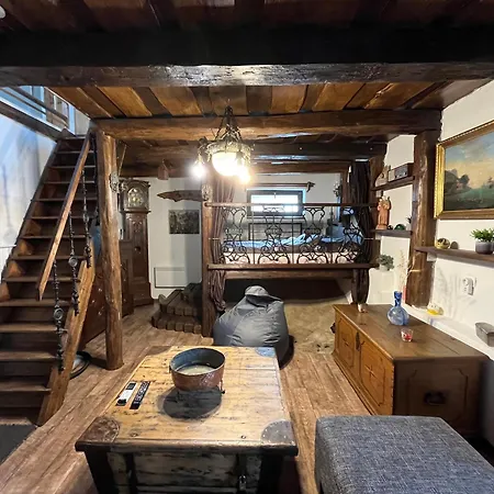 Apartment Living Past Vendeghaz Kovagoors