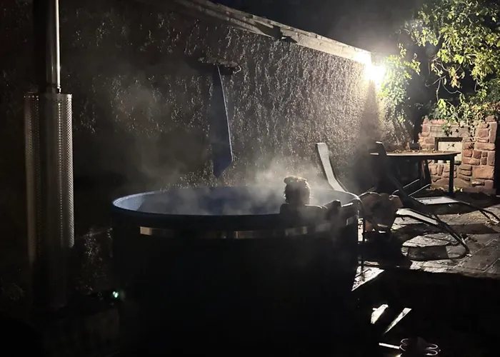 Apartment Living Past Vendeghaz Kovagoors